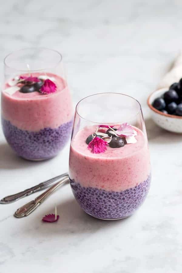 layered acai chia pudding