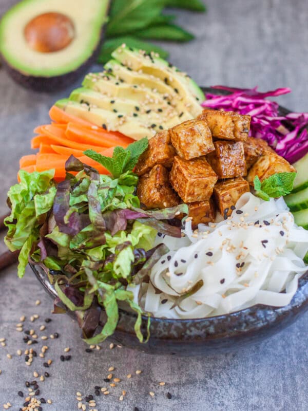banh mi bowls with sticky tofu
