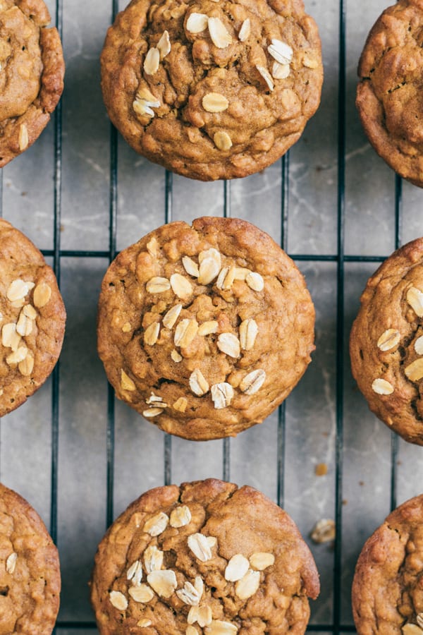 healthy pumpkin spice muffins