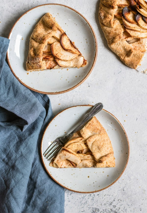 This salted caramel apple galette is a healthy low-sugar vegan option for a Fall dessert! Made with apples, and dates, you'll be sure to love this galette!