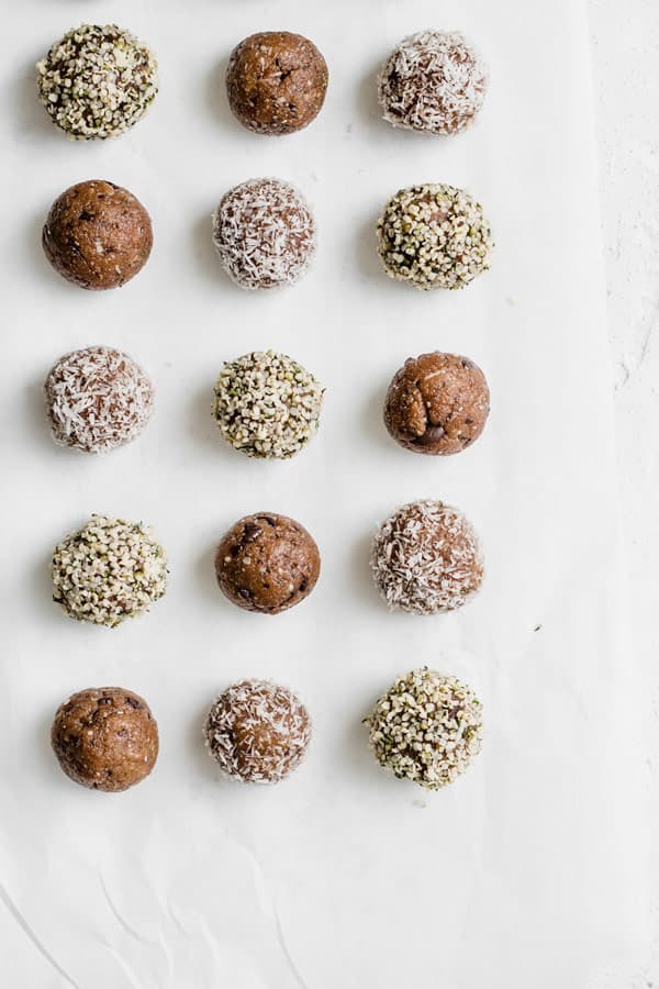no-bake almond butter energy bites