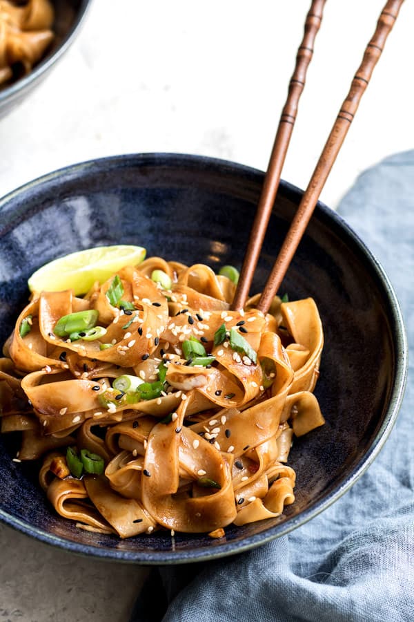 sweet and sour chilli garlic noodles