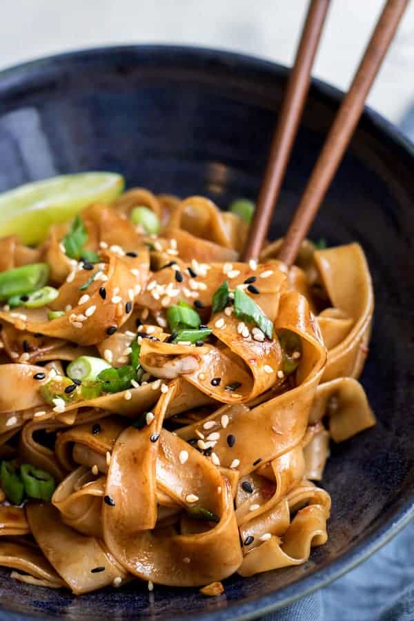 sweet and sour chilli garlic noodles