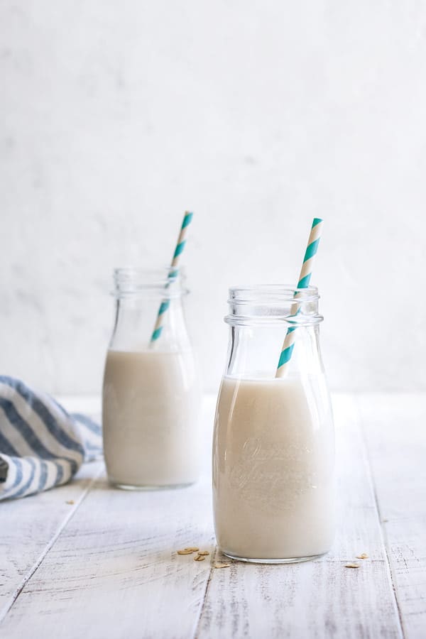 homemade vanilla oat milk