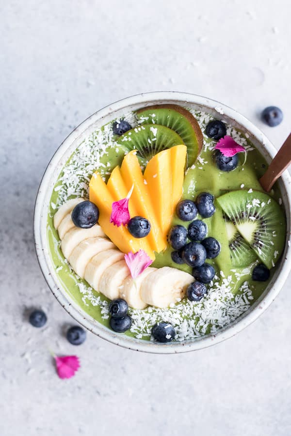 superfood green smoothie bowl