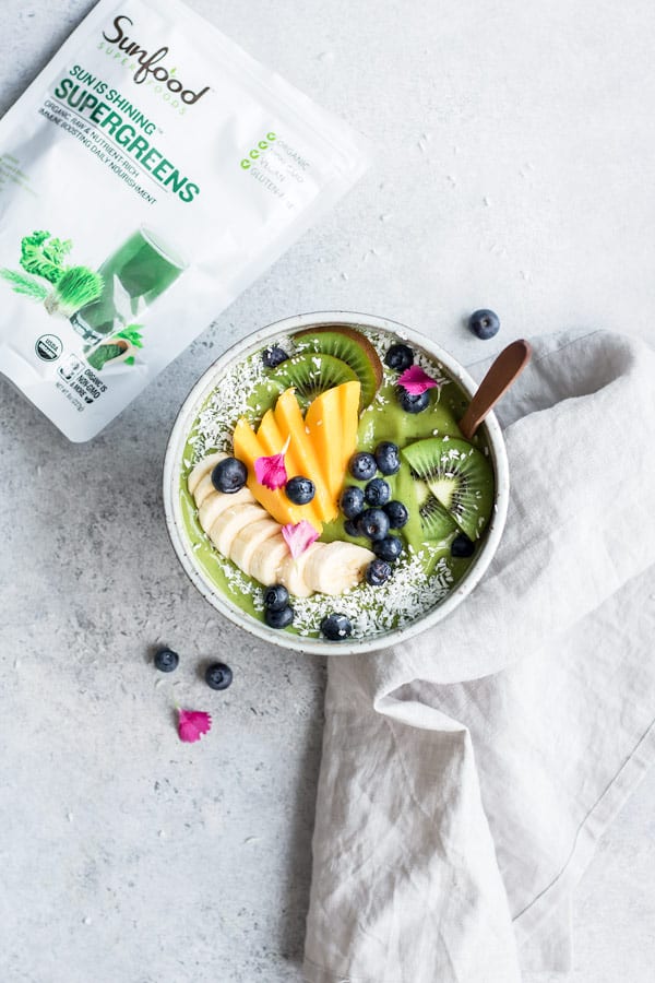 superfood green smoothie bowl