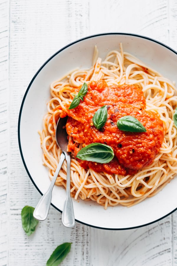 spaghetti with homemade tomato sauce