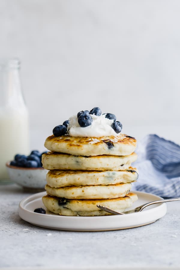 vegan blueberry pancakes