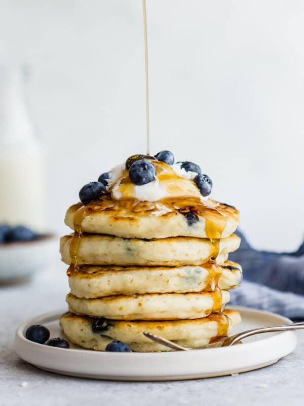 vegan blueberry pancakes