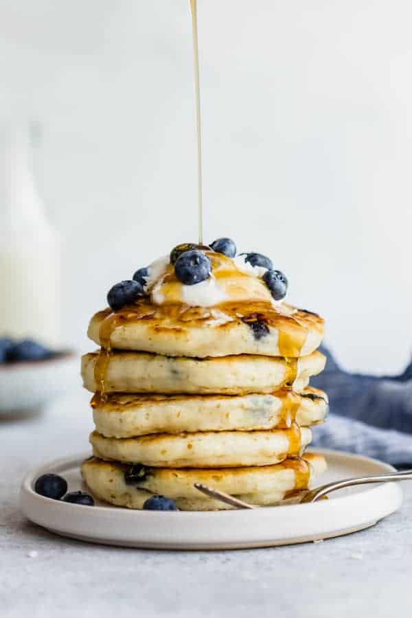 vegan blueberry pancakes