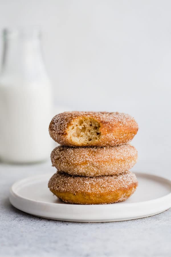 vegan pumpkin spice donuts