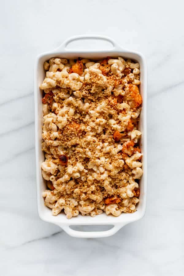 vegan buffalo cauliflower mac and cheese