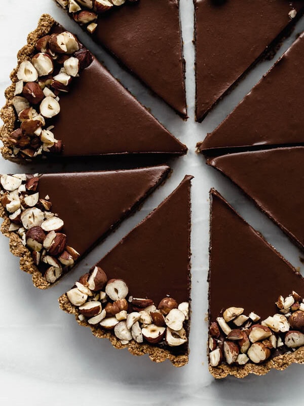 vegan chocolate hazelnut tart