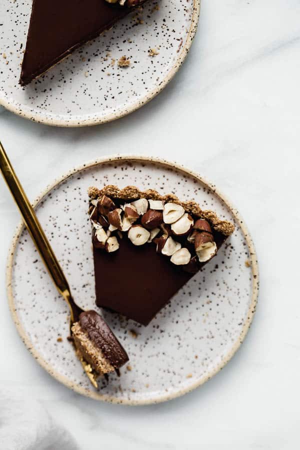 vegan chocolate hazelnut tart
