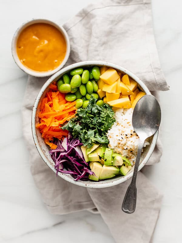 vegan buddha bowl with spicy mango sauce