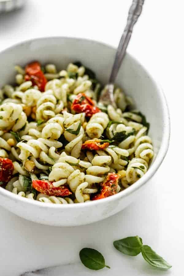 5 ingredient pesto pasta salad
