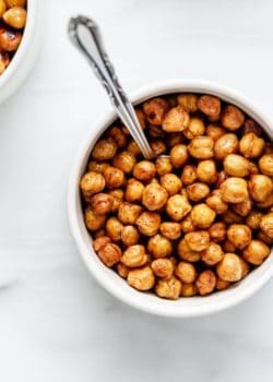 spicy roasted chickpeas