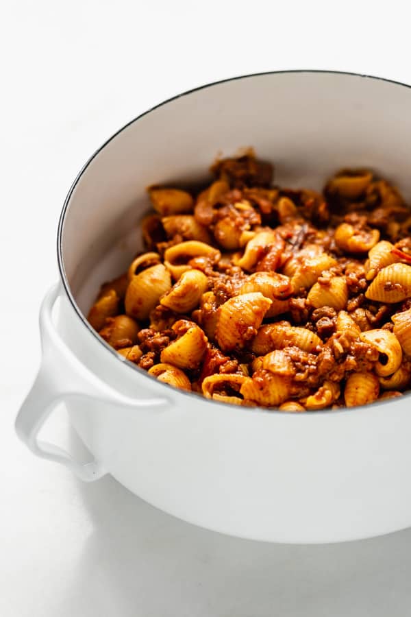 vegan taco pasta in a white pot