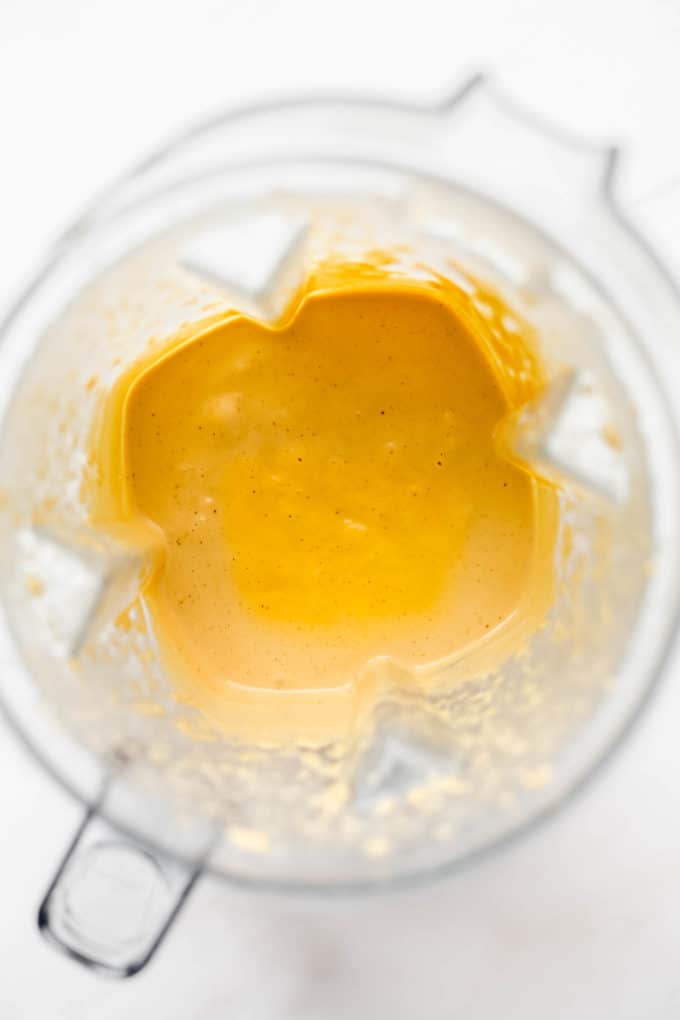 Vegan queso in a blender