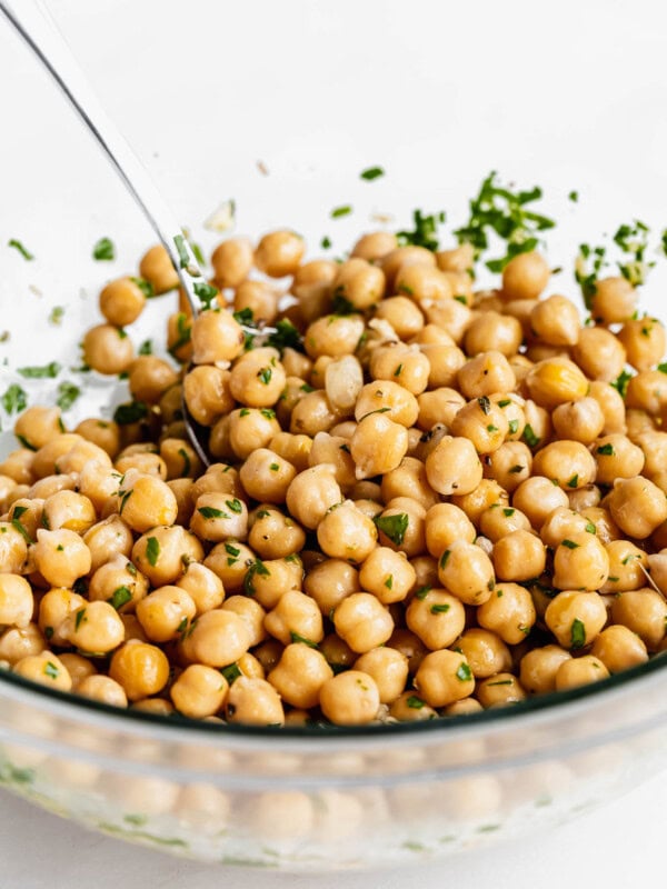 Chickpeas in a clear mixing bowl