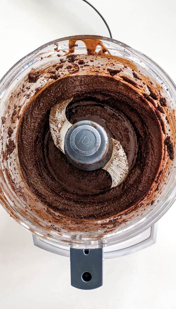 vegan nutella in a food processor
