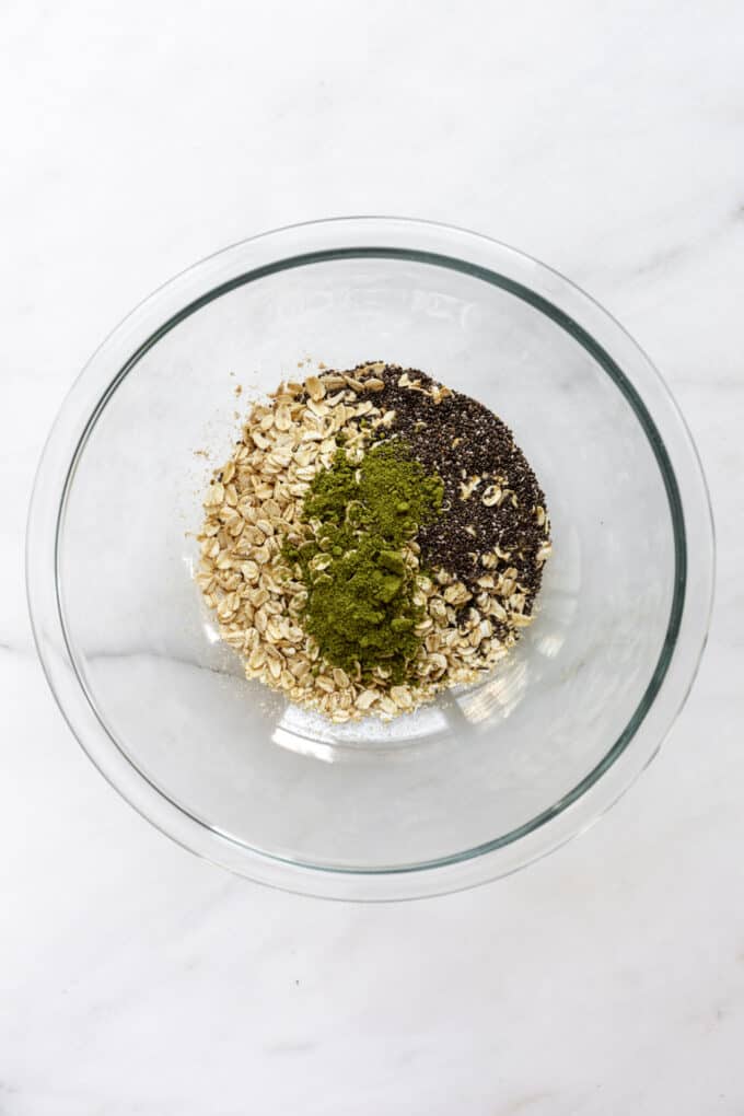 oats, matcha powder and chia seeds in a bowl