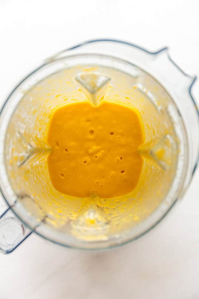 mango puree in a blender